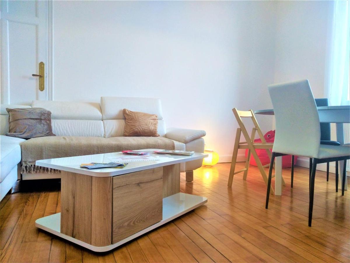 Chambre Privee Et Spacieuse Au Sein D'Un Logement Partage - Central, Quartier Villebourbon - 3 Chambres Doubles - 2 Balcons - Places De Stationnements Gratuites - 5 Min A Pied Gare Et Hypercentre Montauban Exterior photo